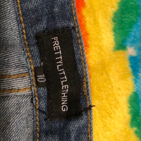 Pretty little thing shorts - Picture 3 of 4